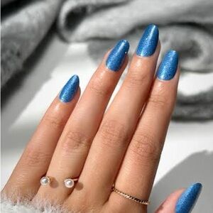 B2G1 ZERO CHILL Color Street Nail Strips